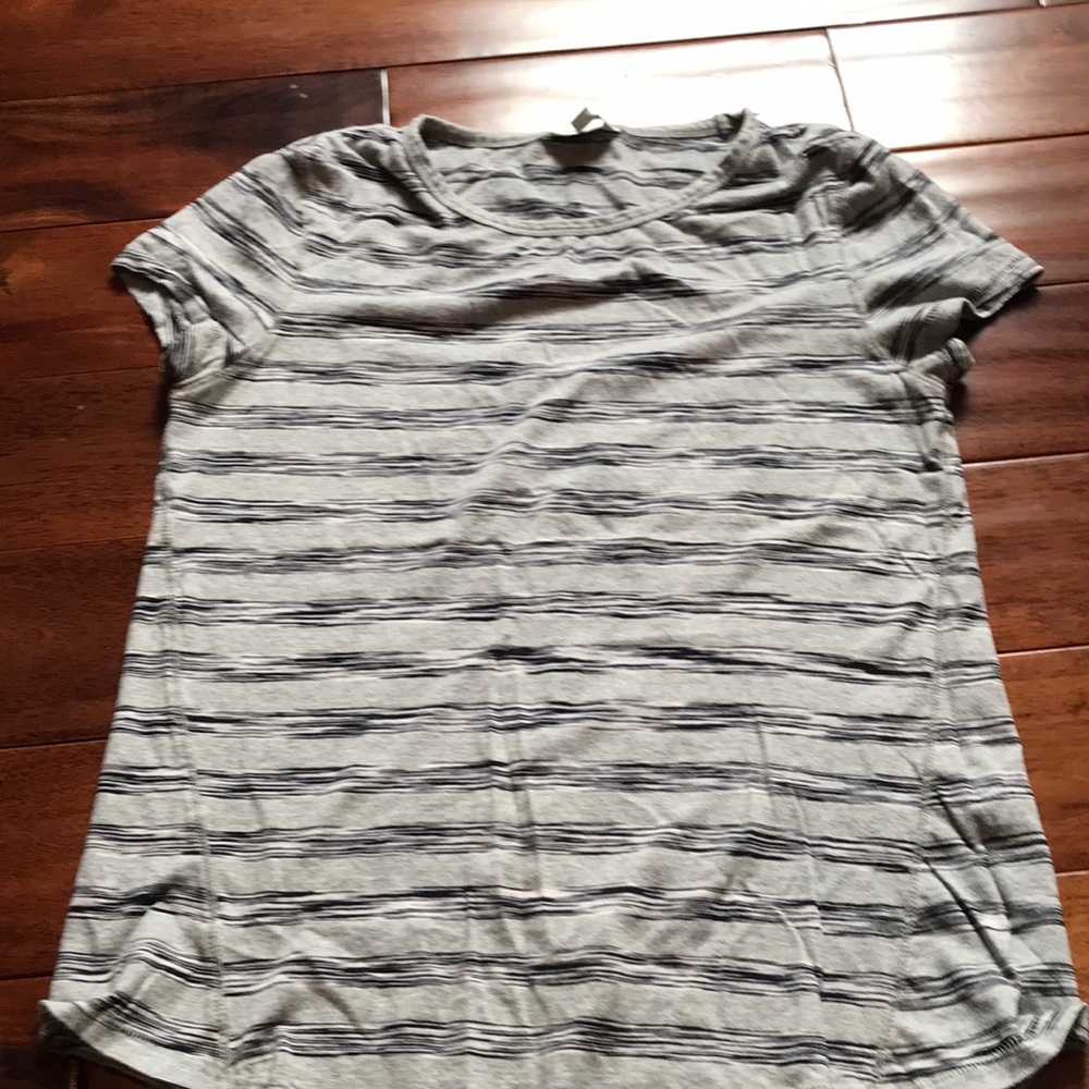 Lucky lotus tee